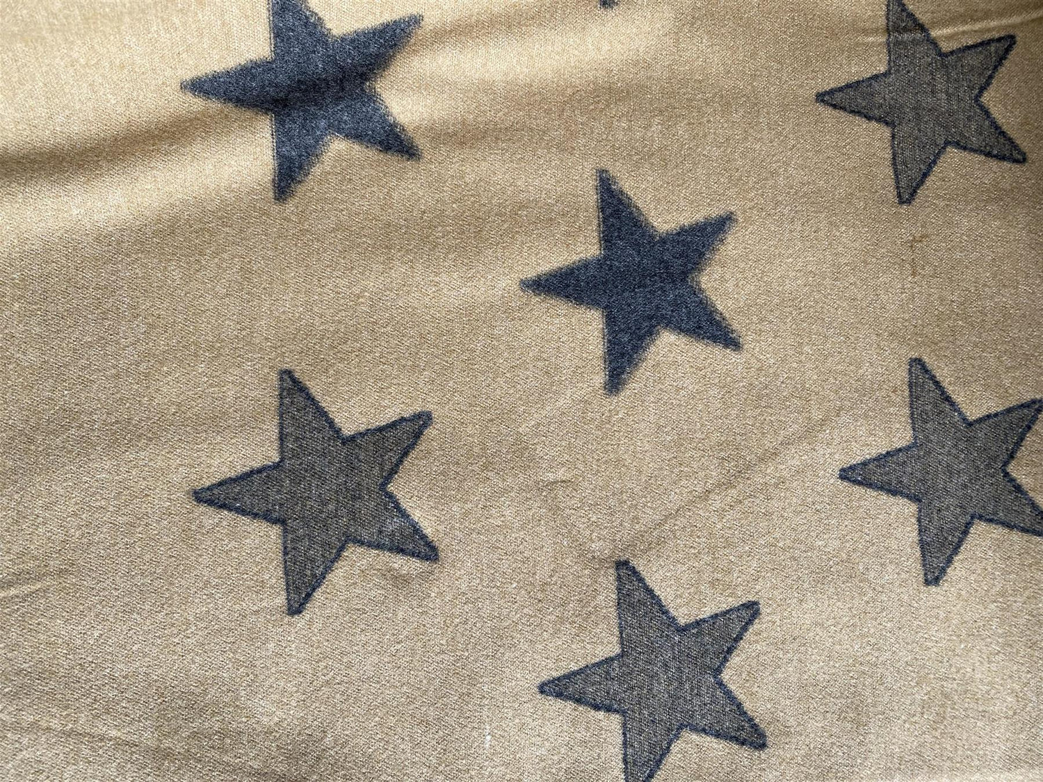 House of Tweed Ladies Womens Scarf - Stars - Just £14.99! Shop now at Warwickshire Clothing.