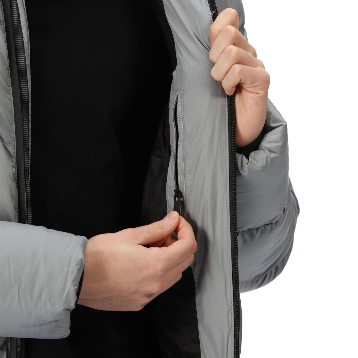 Regatta Mens Hallin Water Repellent Hooded Quilted Coat - Just £54.99! Shop now at Warwickshire Clothing.