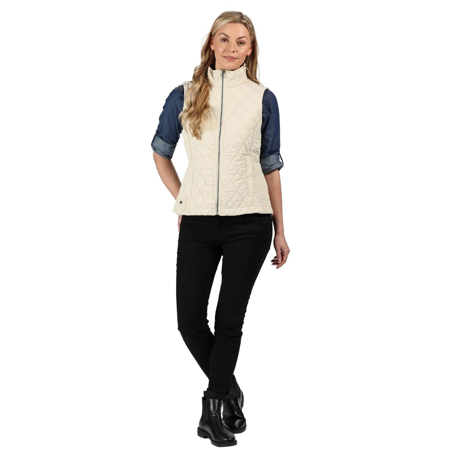 Regatta Womens Charna Insulated Diamond Quilted Bodywarmer Vented Gilet - Just £24.99! Shop now at Warwickshire Clothing.
