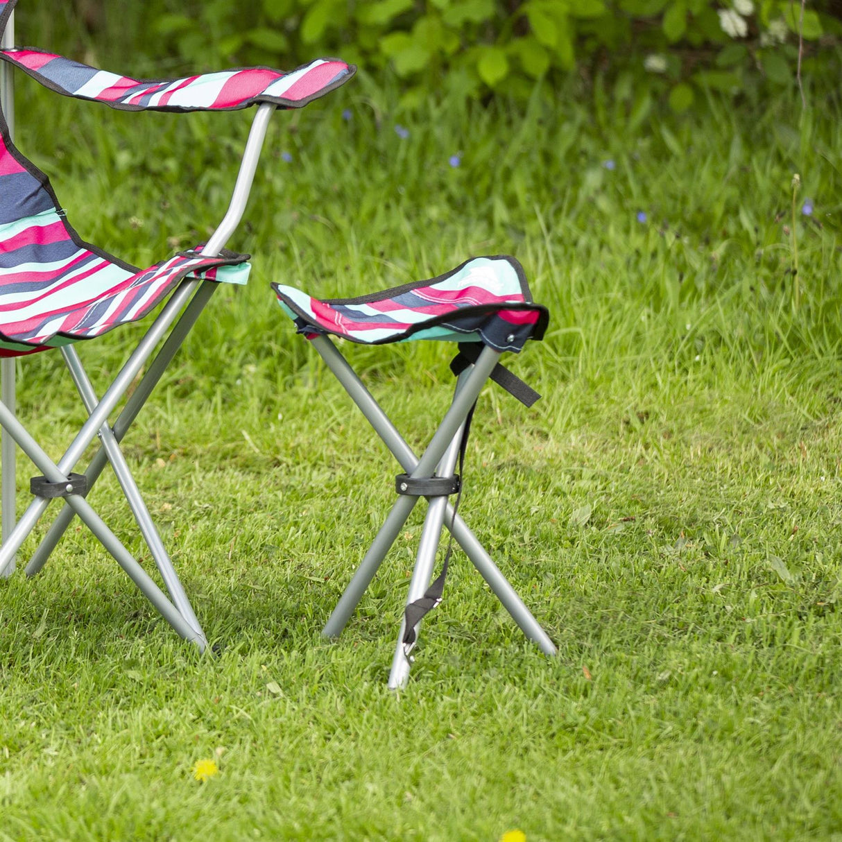 Trespass Ritchie Camping Fishing Folding Tripod Stool Seat Chair + Carrying Bag - Just £9.49! Shop now at Warwickshire Clothing.