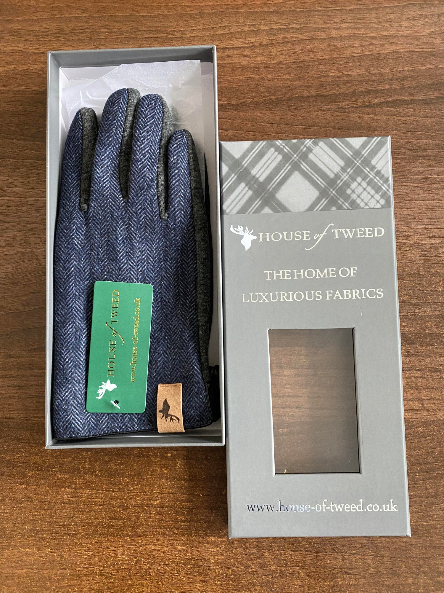 House Of Tweed Mens Herringbone Soft Gloves One Size - Just £14.99! Shop now at Warwickshire Clothing.