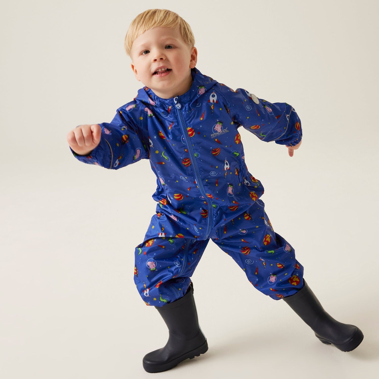 Regatta Kids' Peppa Pig Pobble Waterproof Puddle Suit - Just £14.99! Shop now at Warwickshire Clothing.
