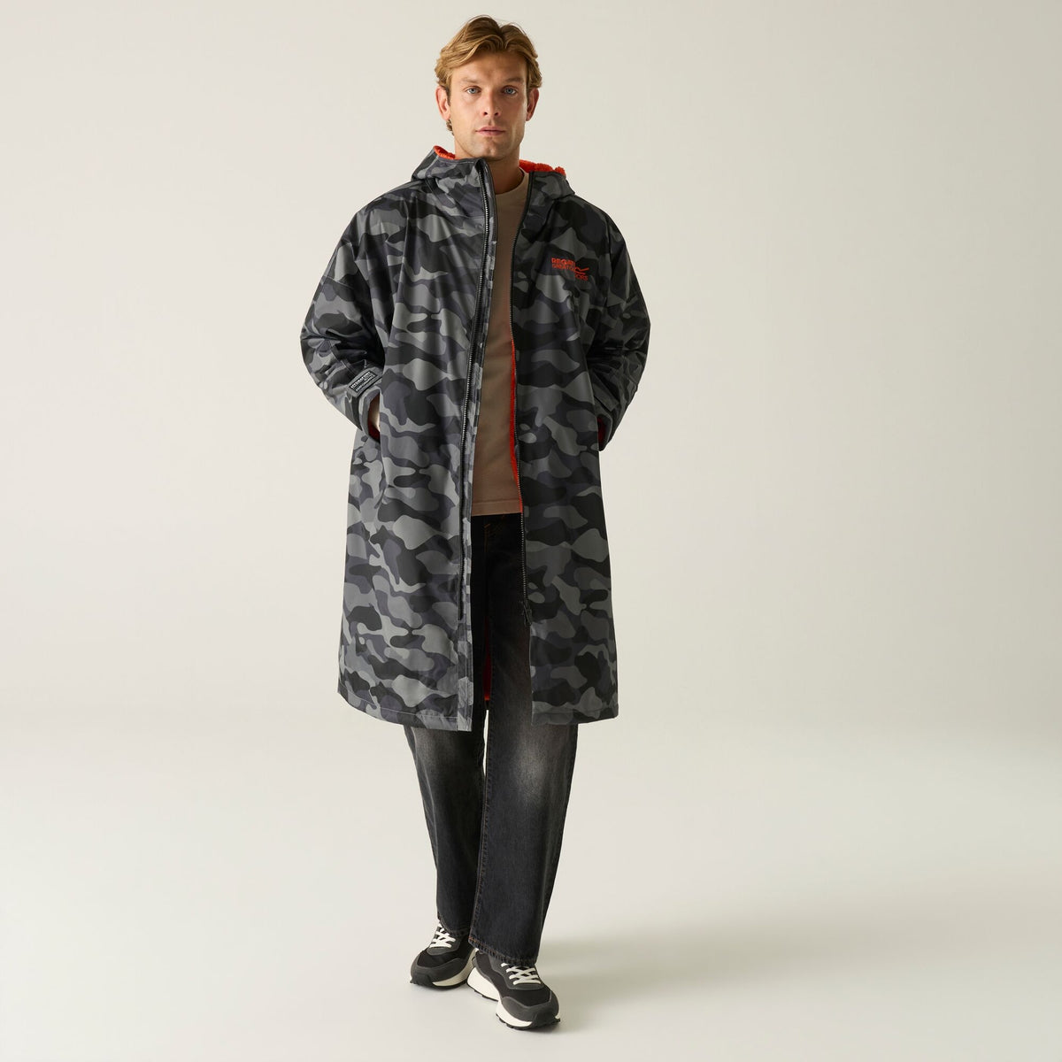 Adult's Waterproof Changing Robe | Grey