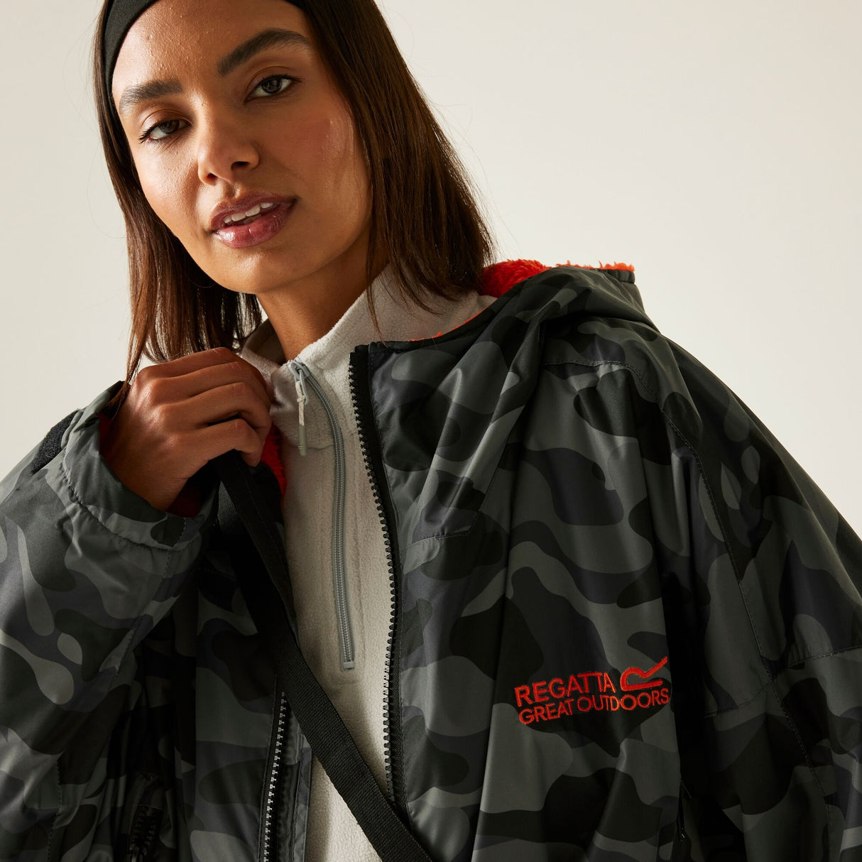 Regatta Outdoor Active Unisex Waterproof Changing Robe