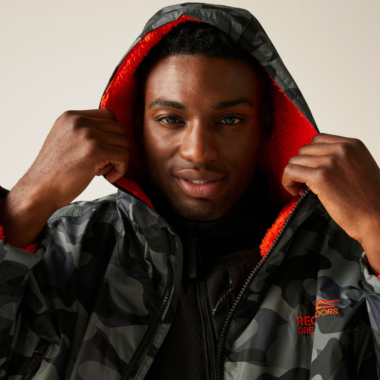 Regatta Outdoor Active Unisex Waterproof Changing Robe