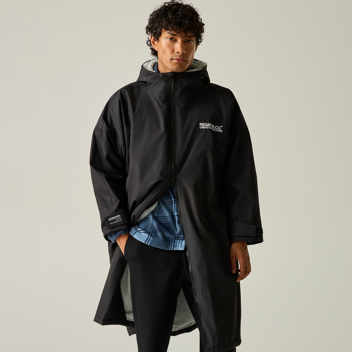 Adult's Waterproof Changing Robe Black