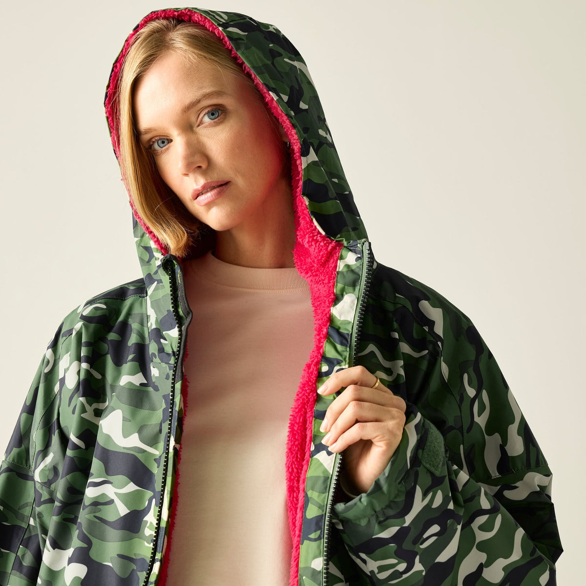 Adult's Waterproof Changing Robe Cactus Camo