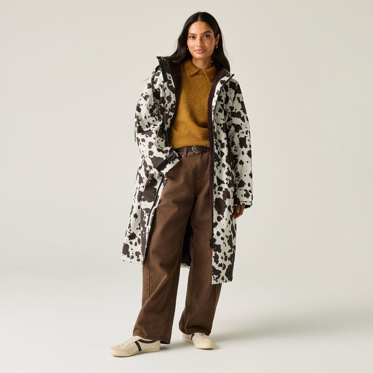 Regatta Waterproof Changing Robe - Windproof Outdoor Robe with Fleece Lining