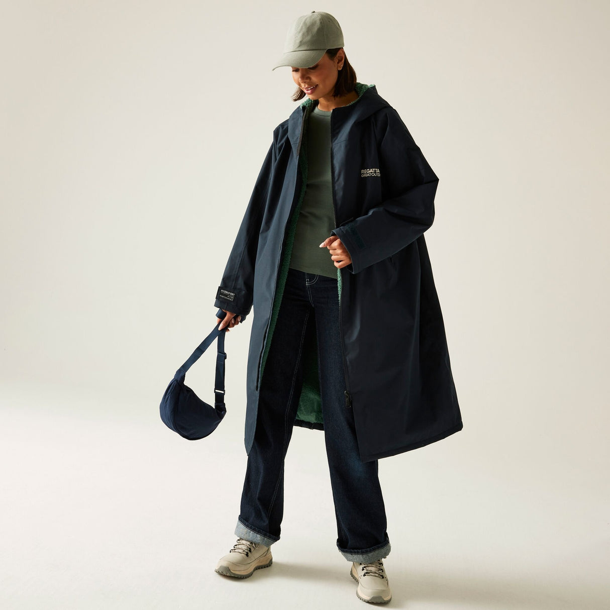 Regatta Outdoor Active Unisex Waterproof Changing Robe