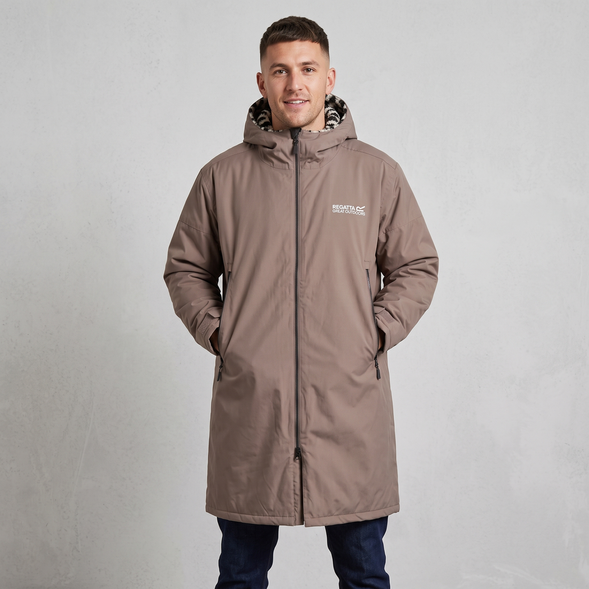 Regatta Waterproof Changing Robe - Windproof Outdoor Robe with Fleece Lining