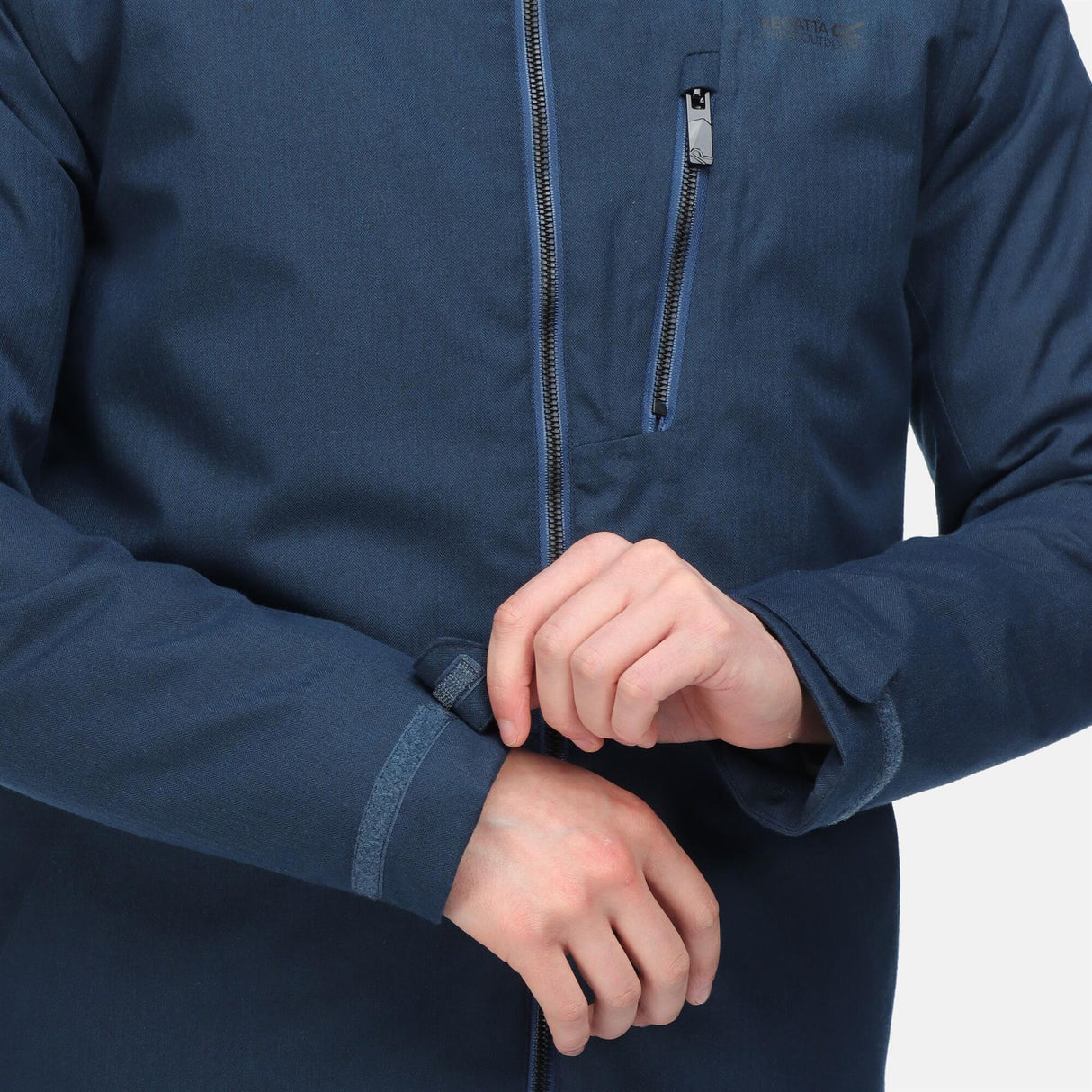Regatta Highside VI Mens Waterproof Jacket isotex 10000 Built In Torch - Just £42.99! Shop now at Warwickshire Clothing.