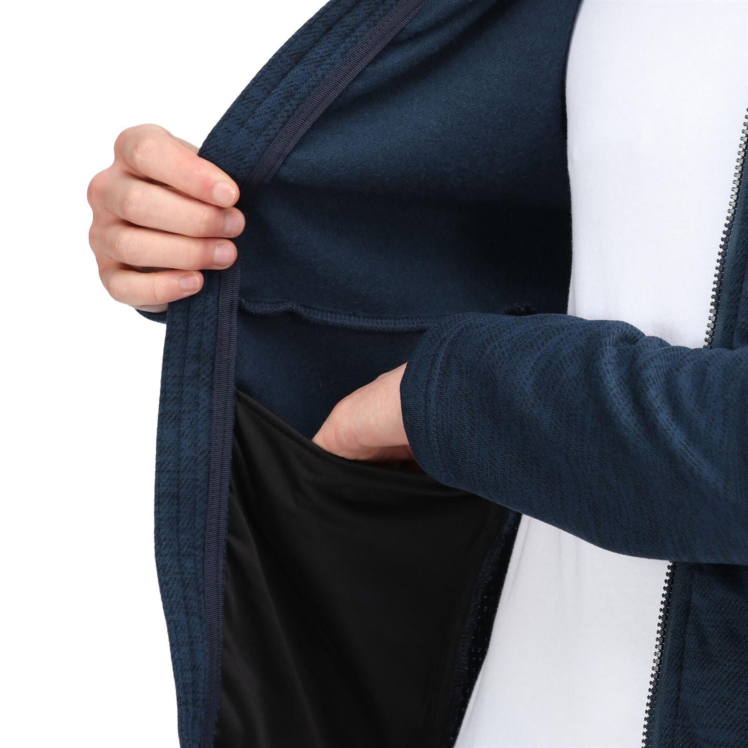 Regatta Farson Mens Softshell Jacket - Just £24.99! Shop now at Warwickshire Clothing.