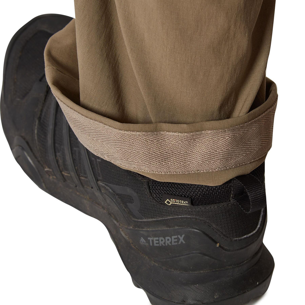 Craghoppers Mens KIWI PRO II Convertible Stretch Zip Off Trousers - Just £39.99! Shop now at Warwickshire Clothing.