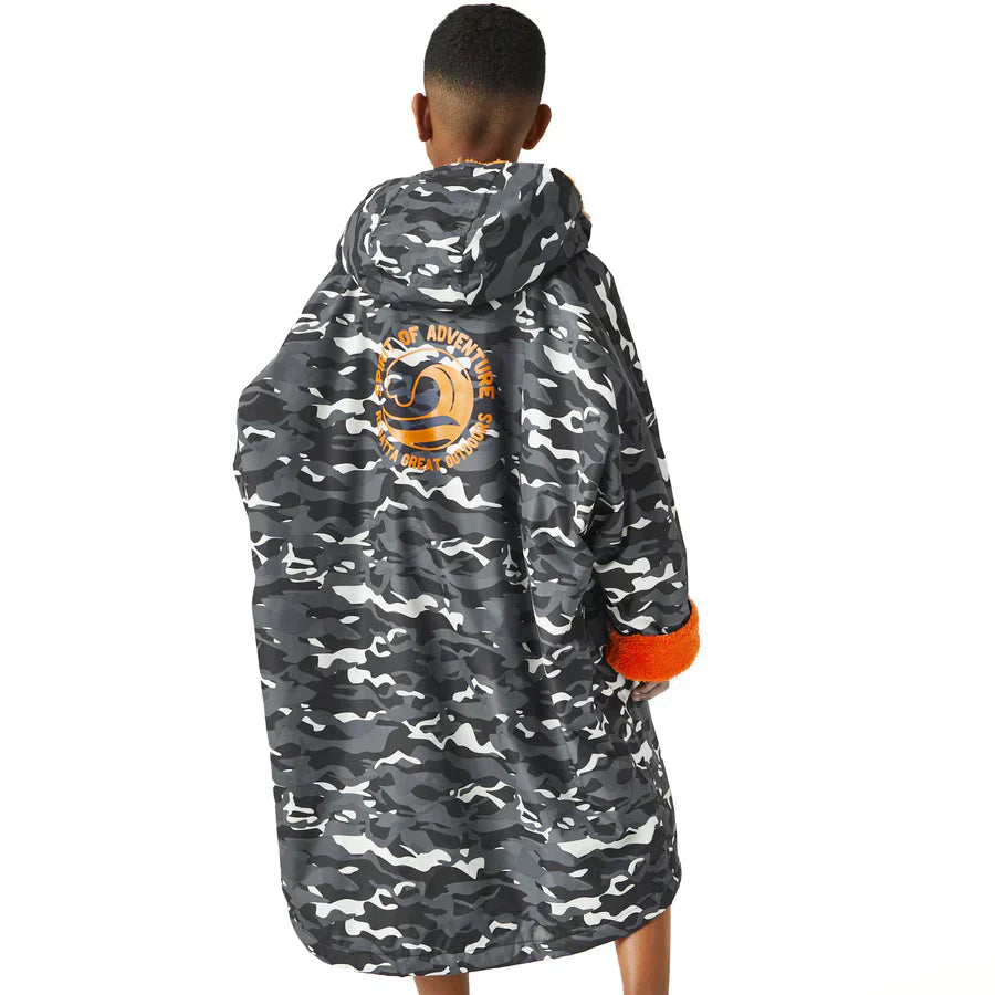 Regatta Kids Spirit Of Adventure Waterproof Changing Robe - Just £29.99! Shop now at Warwickshire Clothing.