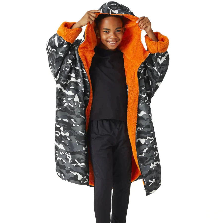 Regatta Kids Spirit Of Adventure Waterproof Changing Robe - Just £29.99! Shop now at Warwickshire Clothing.