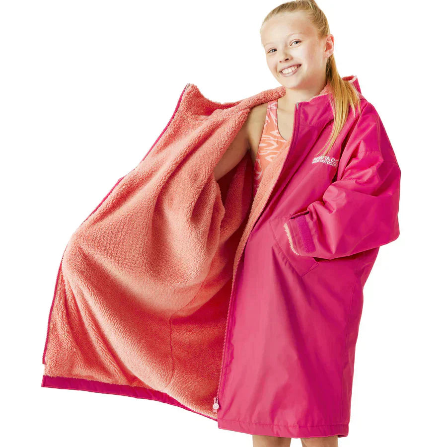 Regatta Kids Spirit Of Adventure Waterproof Changing Robe - Just £29.99! Shop now at Warwickshire Clothing.