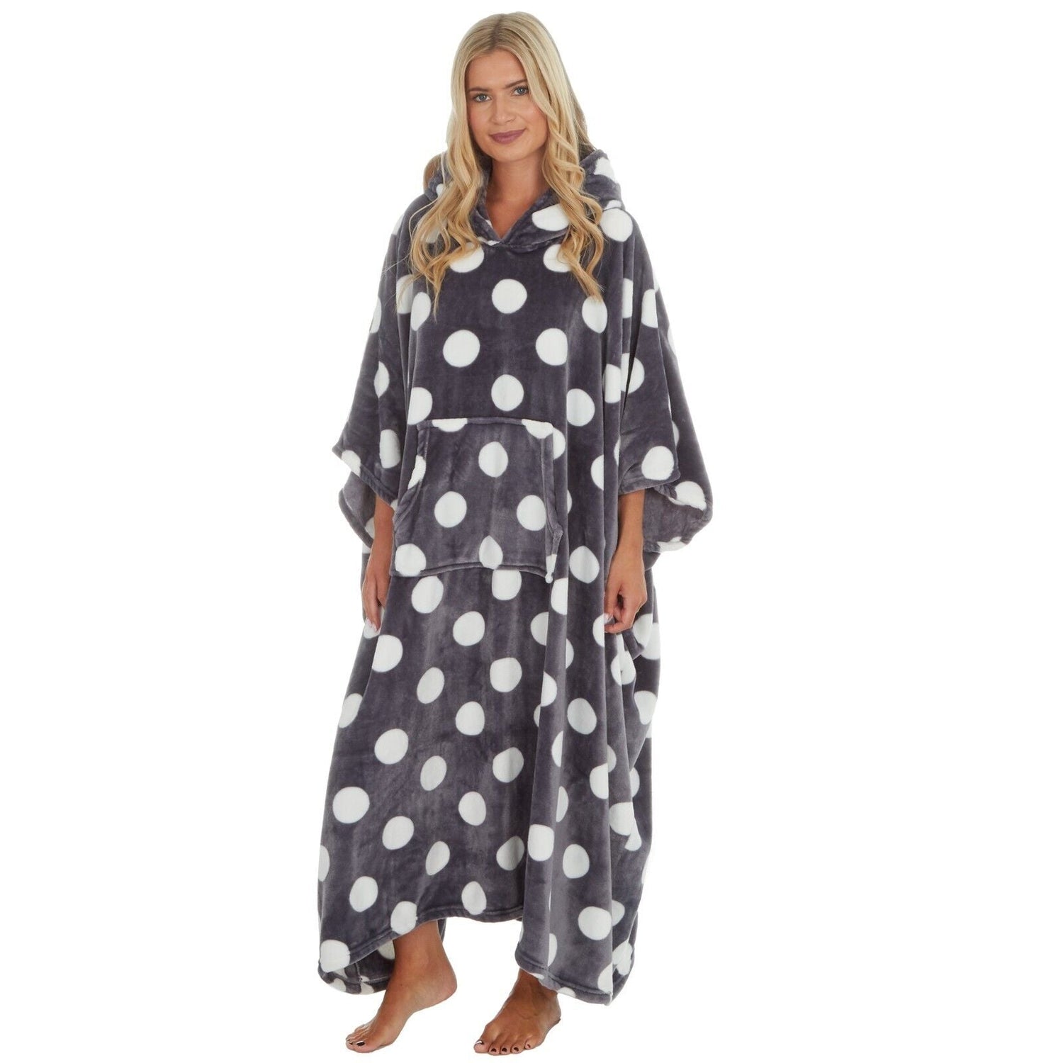 Cosy & Snug Oversized Fleece Blanket with Hood - Just £19.99! Shop now at Warwickshire Clothing.