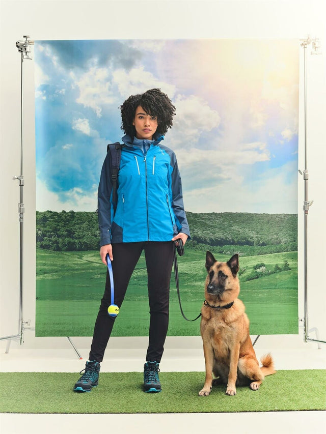 Regatta Fetch Lightweight Ball Launcher - Just £6.99! Shop now at Warwickshire Clothing.