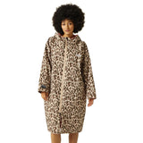 Regatta Adult's Waterproof Changing Robe | Leopart Print