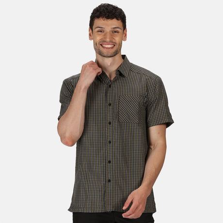 Regatta Mens Mindano V Check Short Sleeve Shirt - Just £14.99! Shop now at Warwickshire Clothing. 