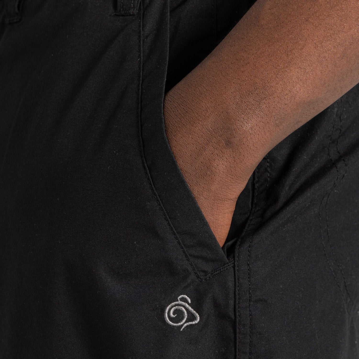 Craghoppers Mens Kiwi Zip Off Convertible Nosi Trousers - Just £39.99! Shop now at Warwickshire Clothing. 