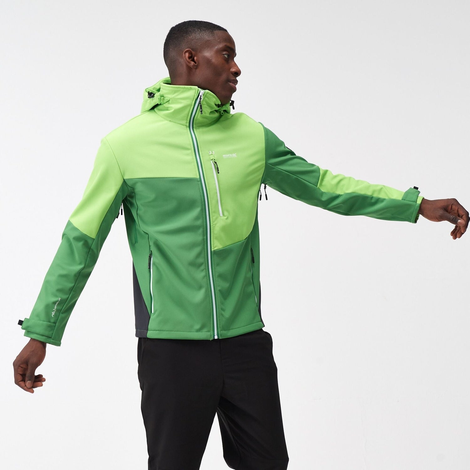 Regatta Men's Hewitts IX Softshell Jacket - Just £39.99! Shop now at Warwickshire Clothing. 