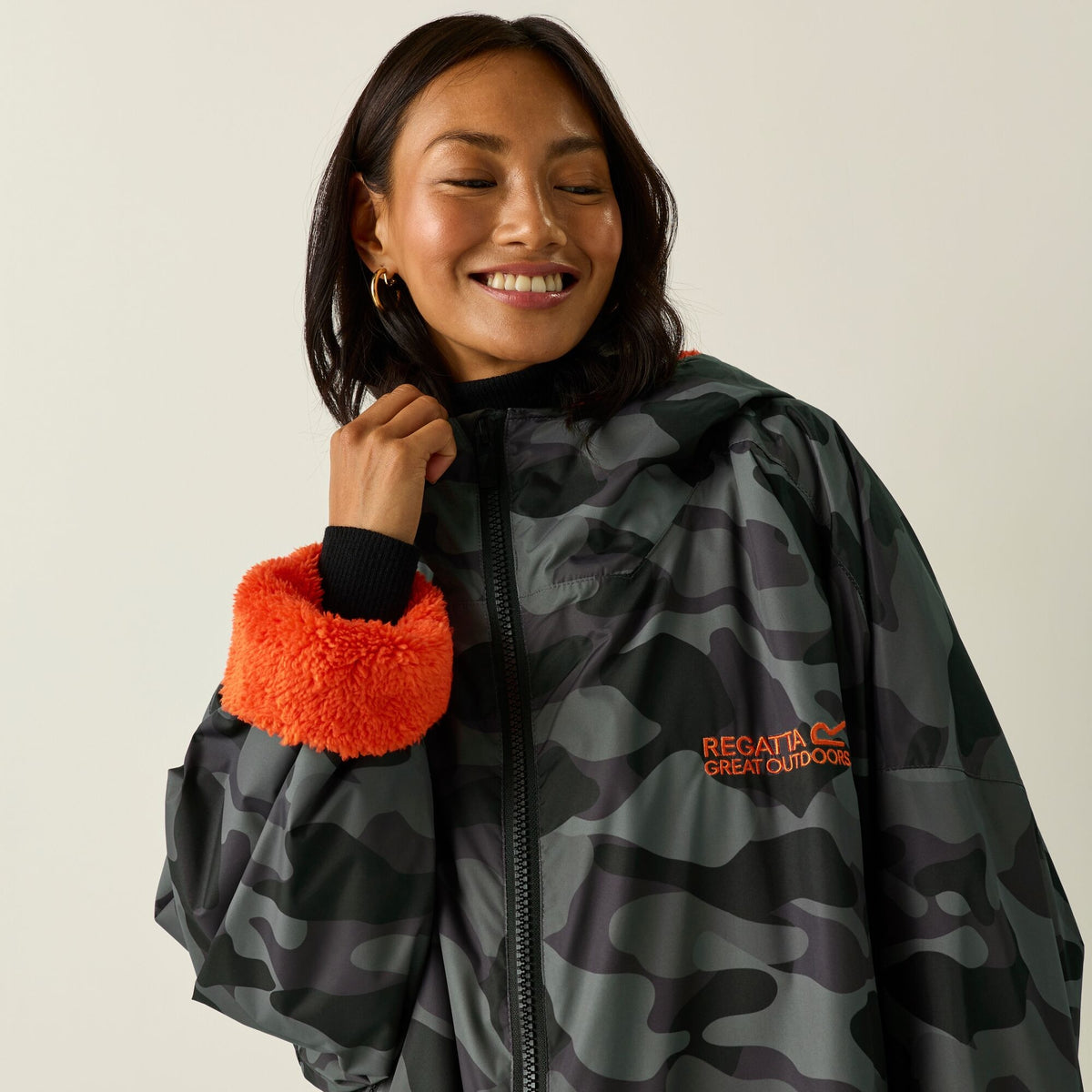 Adult's Waterproof Changing Robe | Grey