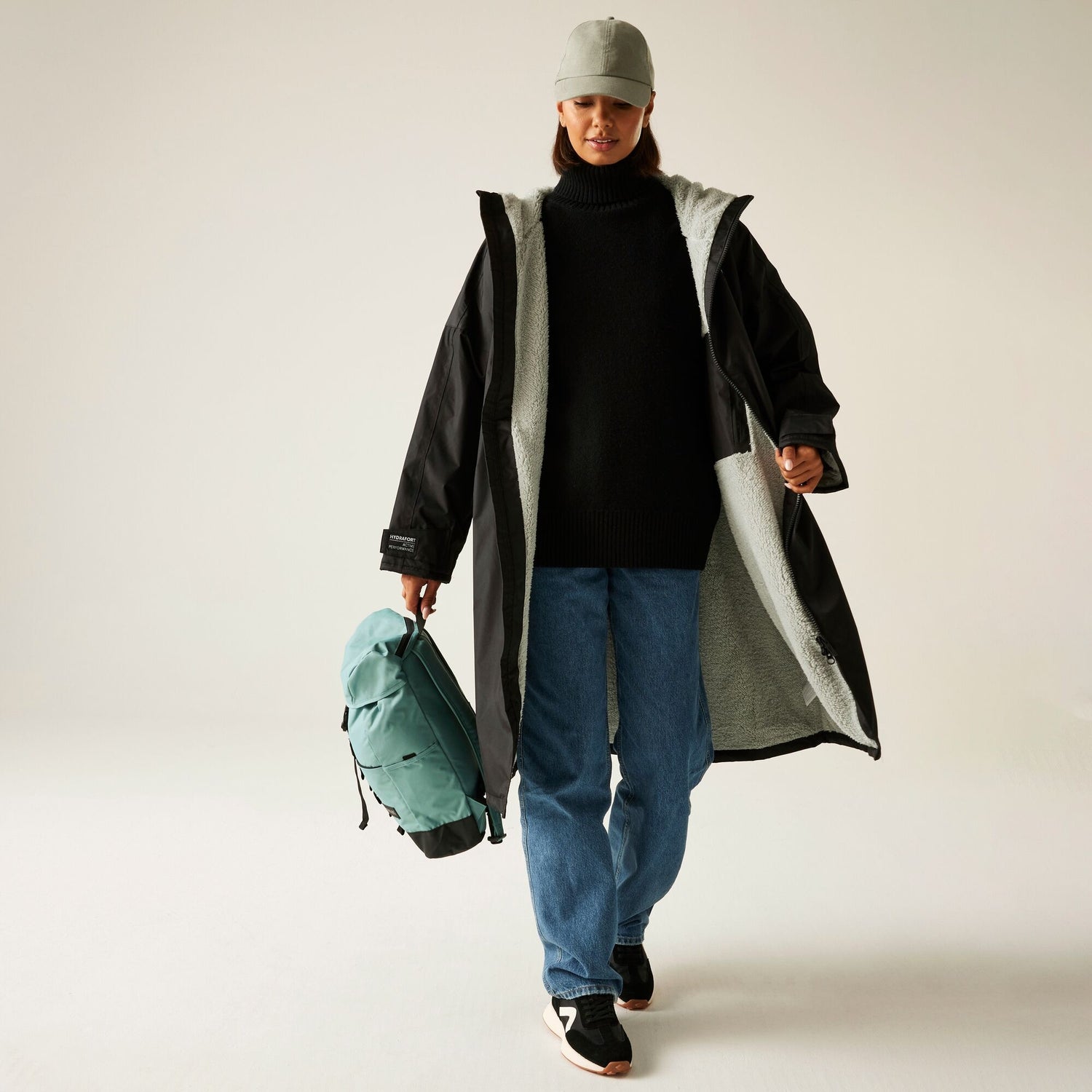 Regatta Outdoor Active Unisex Waterproof Changing Robe