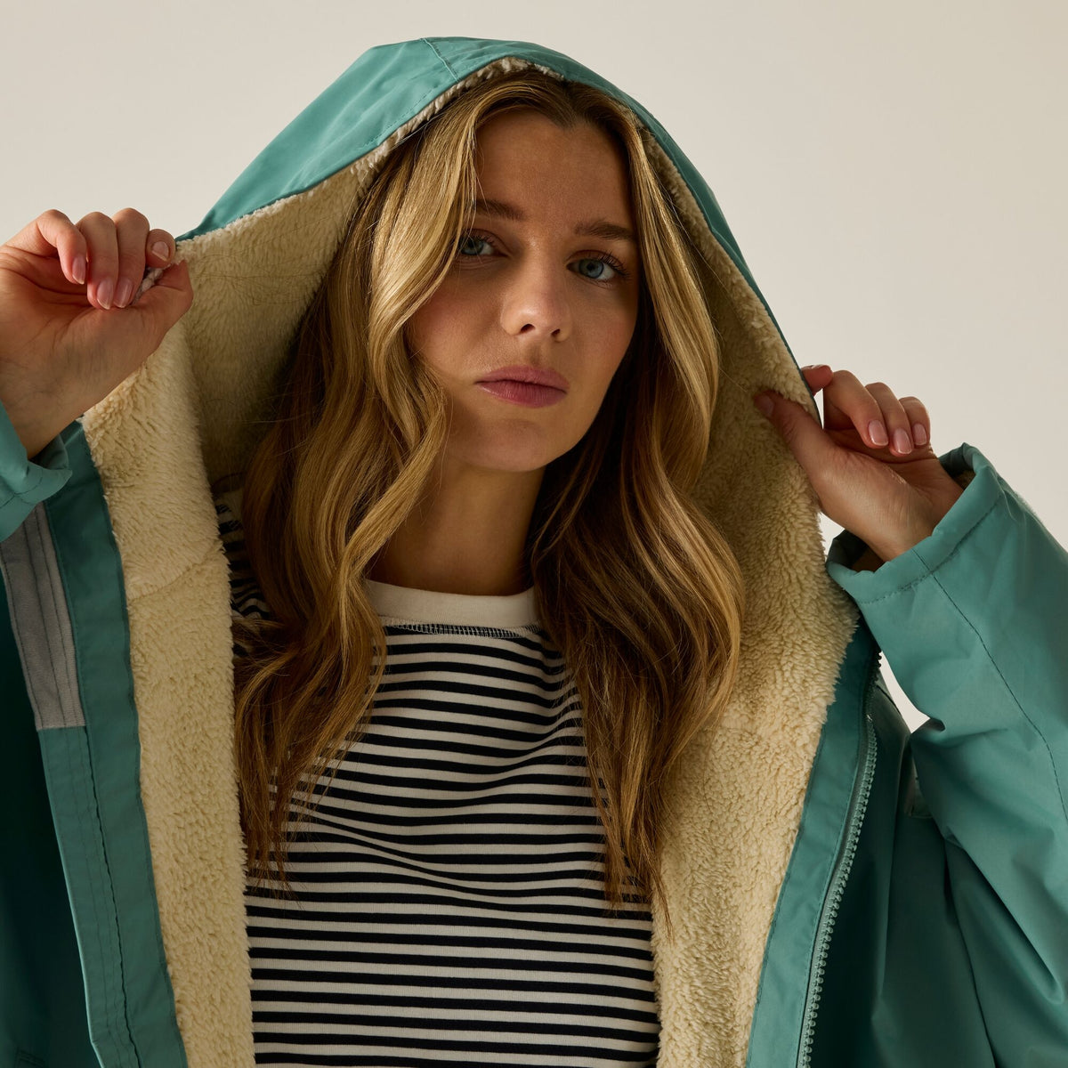 Adult's Waterproof Changing Robe | Ivy Moss