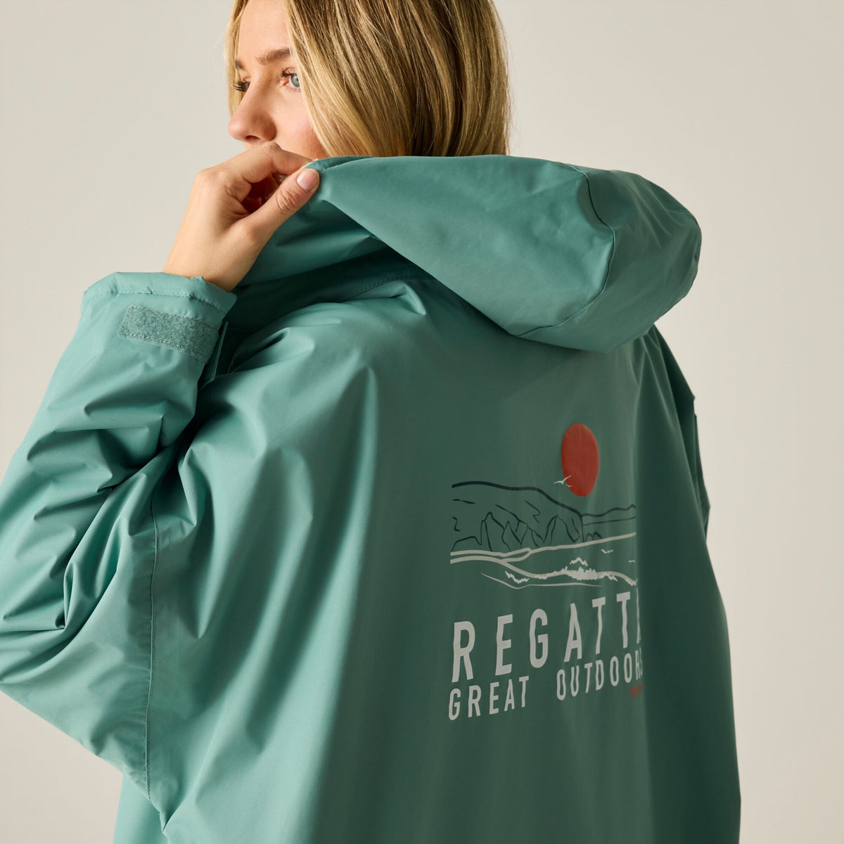 Adult's Waterproof Changing Robe | Ivy Moss
