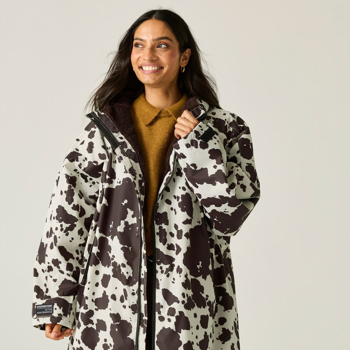 Regatta Waterproof Changing Robe - Windproof Outdoor Robe with Fleece Lining