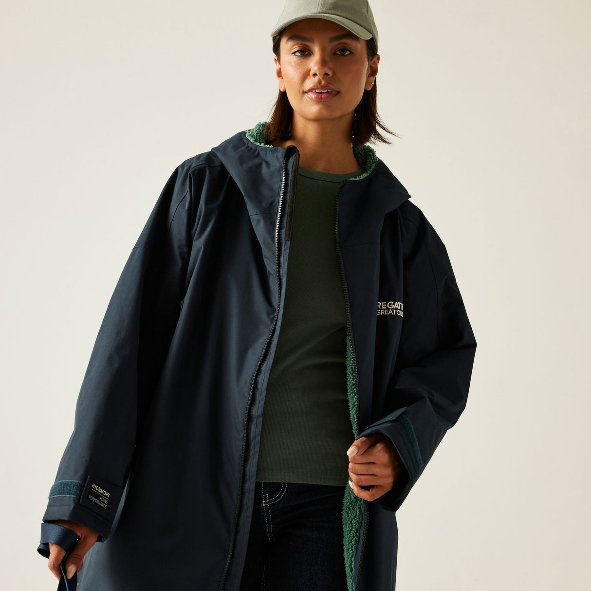 Regatta Outdoor Active Unisex Waterproof Changing Robe