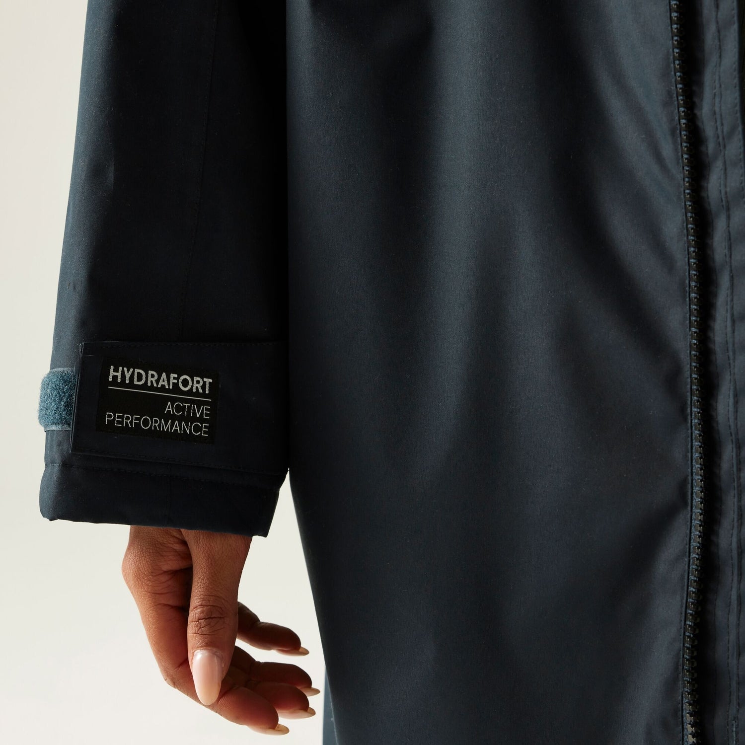 Regatta Outdoor Active Unisex Waterproof Changing Robe