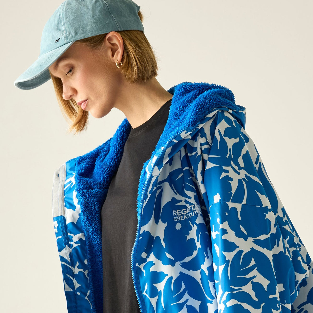 Adult's Waterproof Changing Robe Fleur Bloom Blue