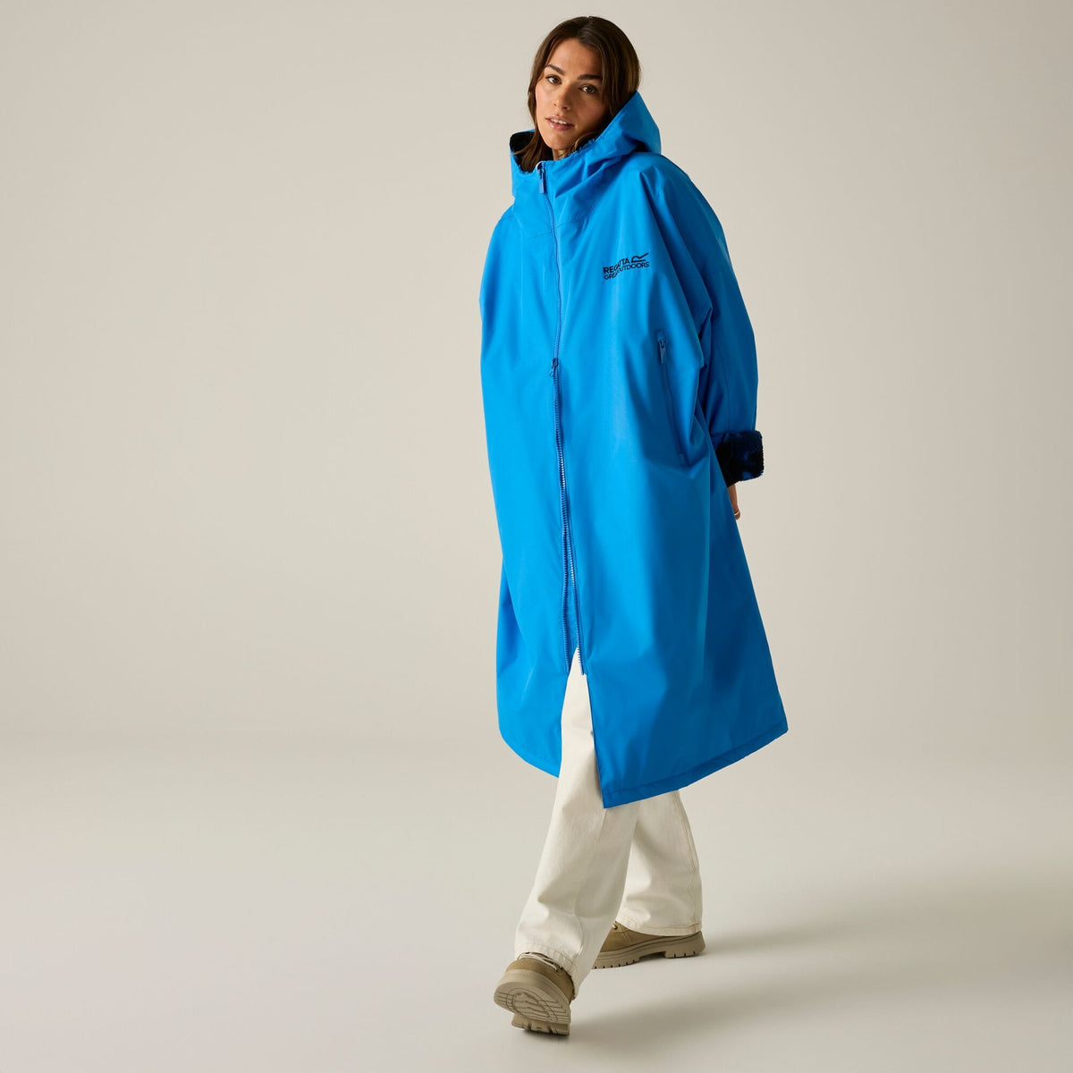 Adult's Waterproof Changing Robe Sonic Blue Sketch Camo