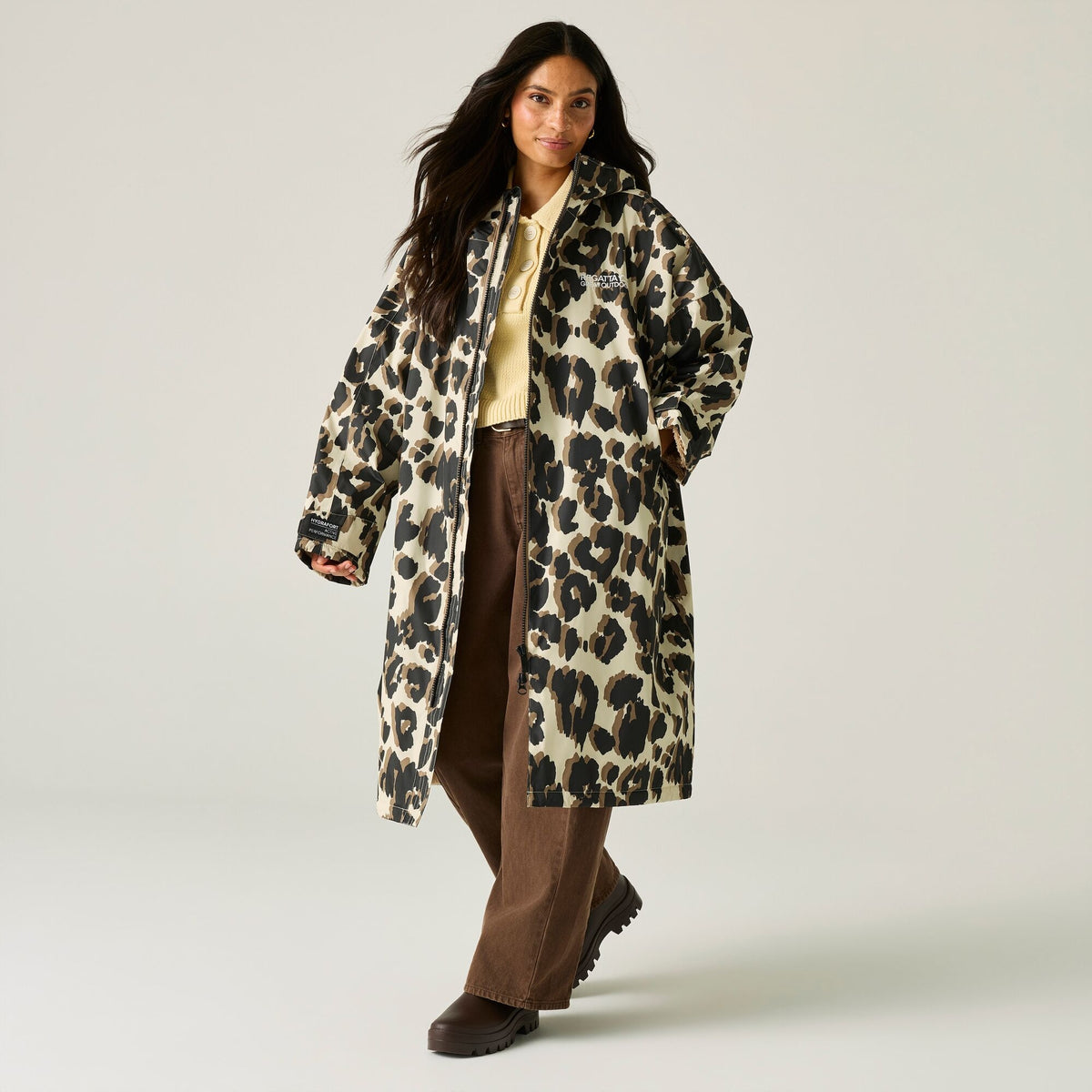 Adult's Waterproof Changing Robe Leopard Print