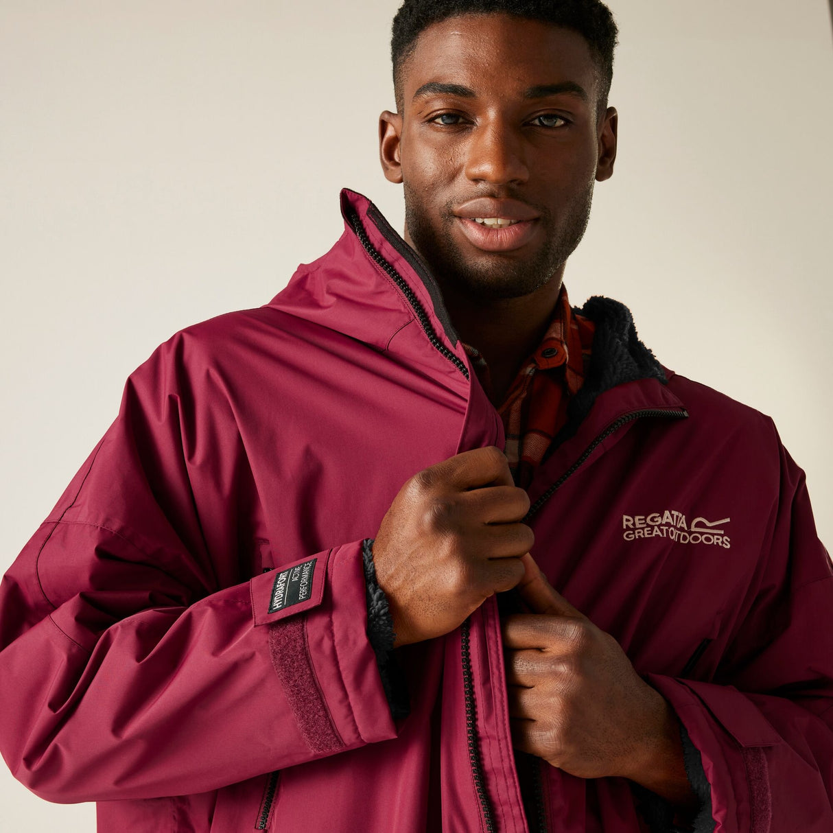 Regatta Outdoor Active Unisex Waterproof Changing Robes