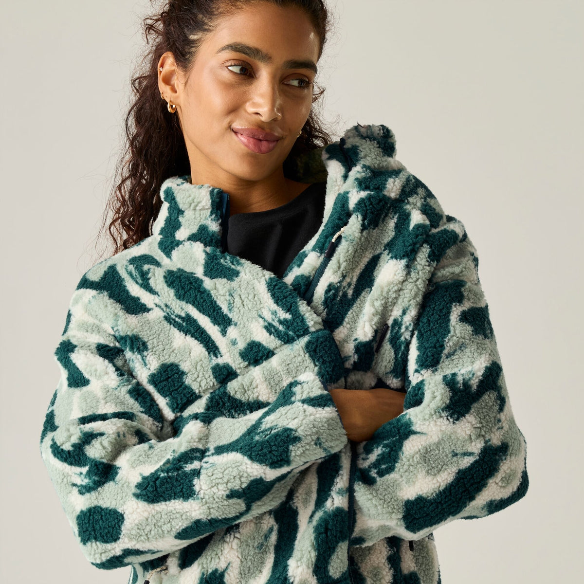 Women's Roswind Water Resistant Full Zip Fleece - Deep Pine Brushstroke Camo Print