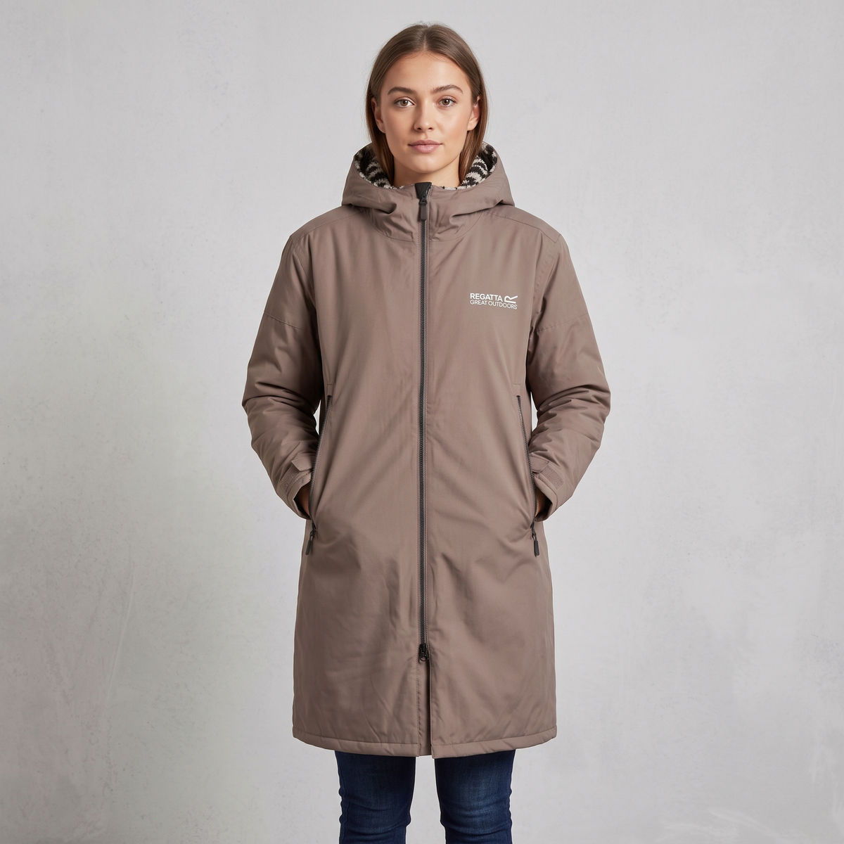 Regatta Waterproof Changing Robe - Windproof Outdoor Robe with Fleece Lining