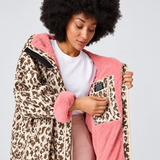 Regatta Adult's Waterproof Changing Robe | Leopard Print