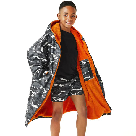 Regatta Kids Spirit Of Adventure Waterproof Changing Robe - Just £44.99! Shop now at Warwickshire Clothing. 